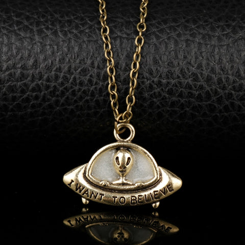Collier Alien I Want To Believe UFO Bronze
