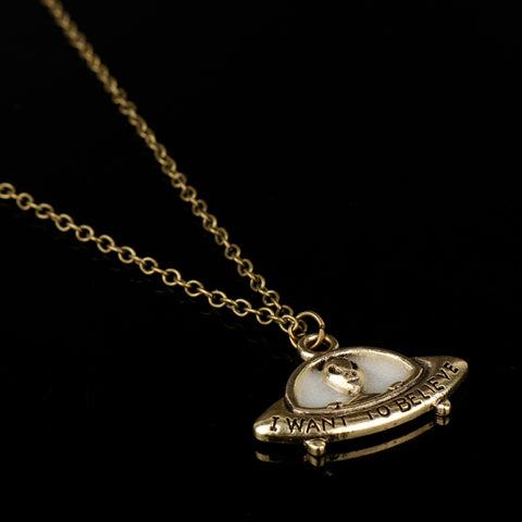 Collier Alien I Want To Believe UFO Bronze